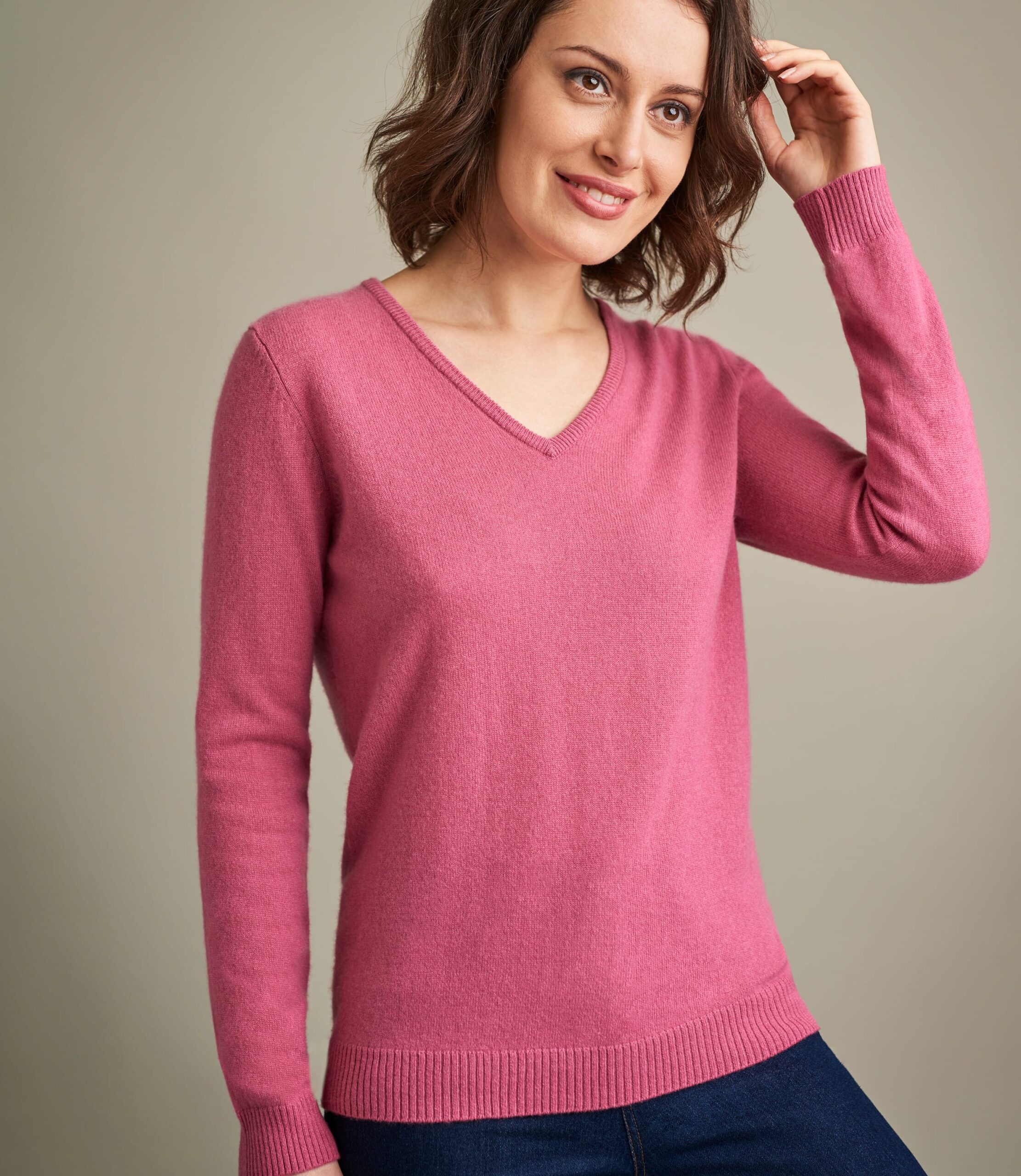Why do women cashmere jumpers are differ from wool jumpers?