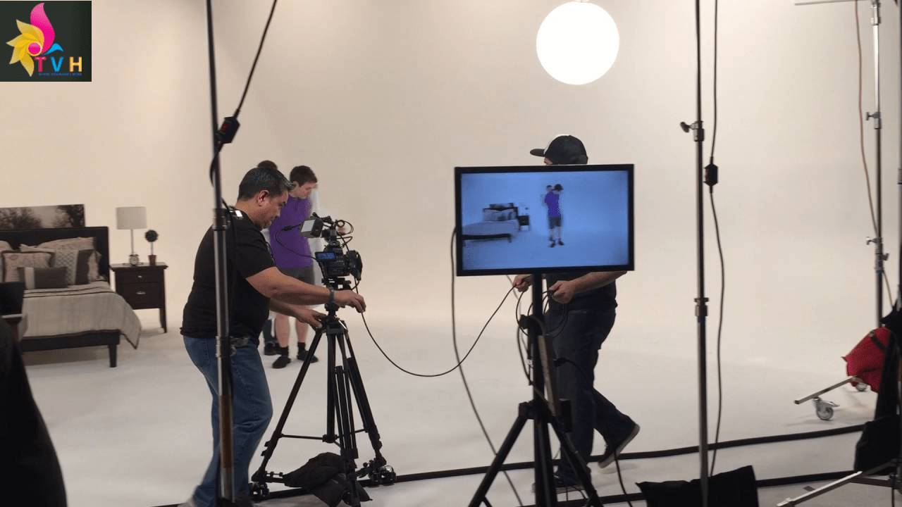 Behind the Scenes: How a Corporate Video Production House Brings Your Vision to Life