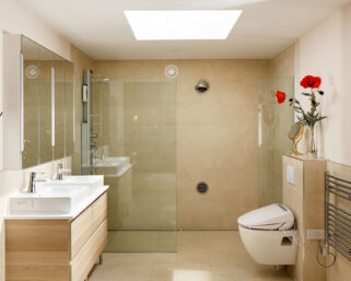 4 Reasons Why Skylights are Perfect for Bathrooms