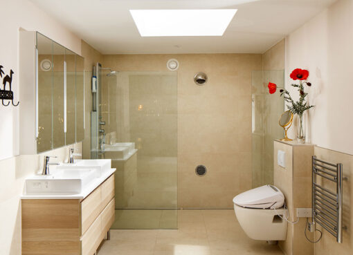 4 Reasons Why Skylights are Perfect for Bathrooms